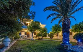 Avra τουριστικές κατοικίες